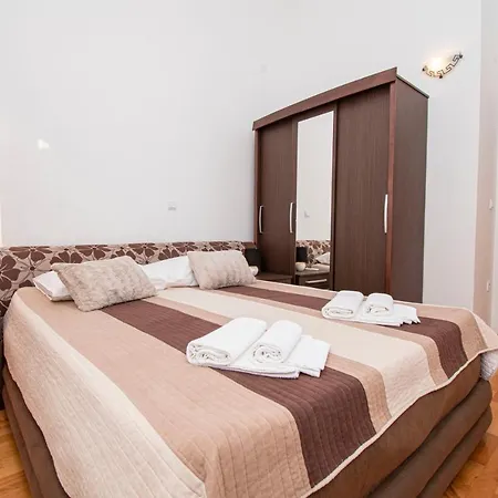 Lotusapart Apartment *